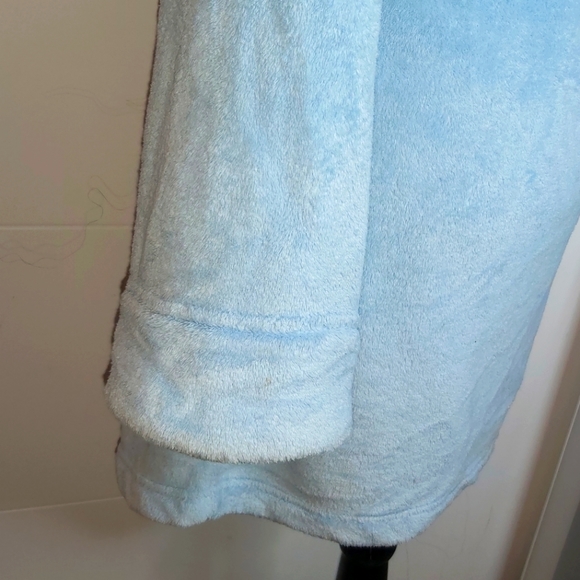 Hooded robe - Picture 9 of 10